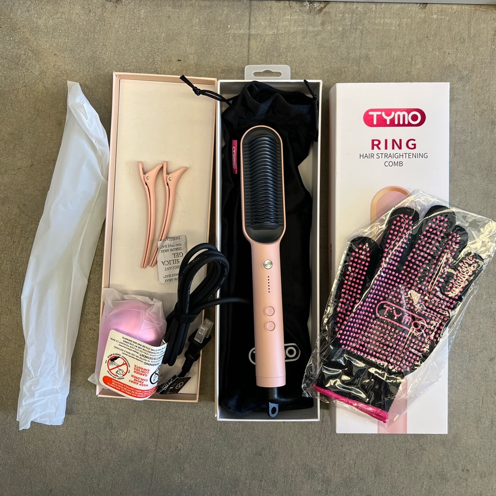 TYMO RING • Brand new hair straightener comb in Pink